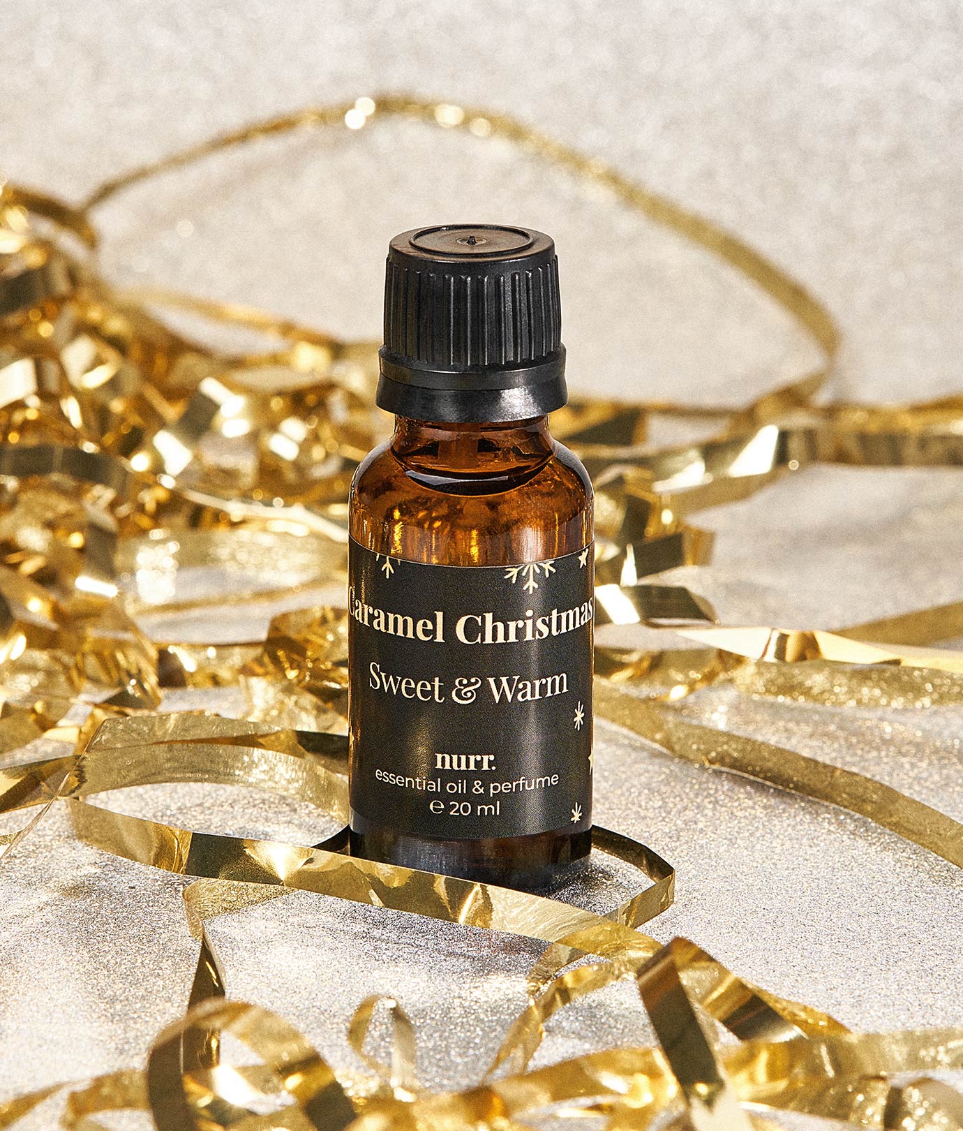 parfum-pentru-casa-nurr-prezentare-caramel-christmas-crop.jpg
